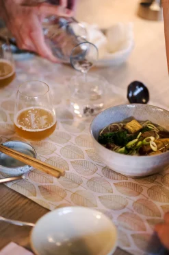 Bio Dunicel® Tête-à-Tête-Tischläufer 0,4 x 24 m Aspen