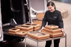 Glance Catering Lid Medium 364 x 255 x 30 mm Braun