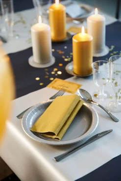 Stumpenkerzen, matt 150 x Ø 70 mm 50 Std. Gold